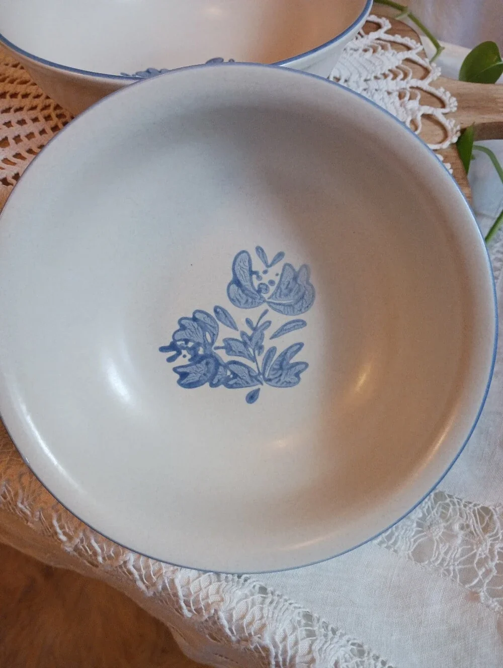 Pfaltzgraff Vintage Yorktowne Design Set Of 2 Bowls Cottagecore Stoneware